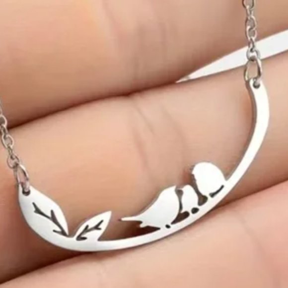 Silver Three Little Birds Necklace stainless 18" NEW! - Picture 6 of 7